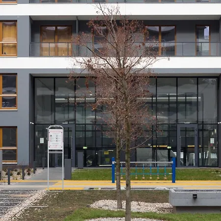 Kasprzaka 29a Separate Bedroom Free Garage By Perfect * 华沙